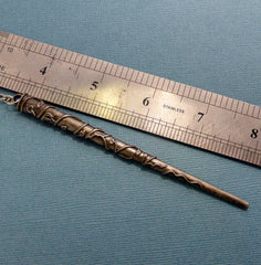 Harry Potter Inspired - CHOOSE YOUR WAND Ornament - Harry, Hermione, Dumble or Voldemort